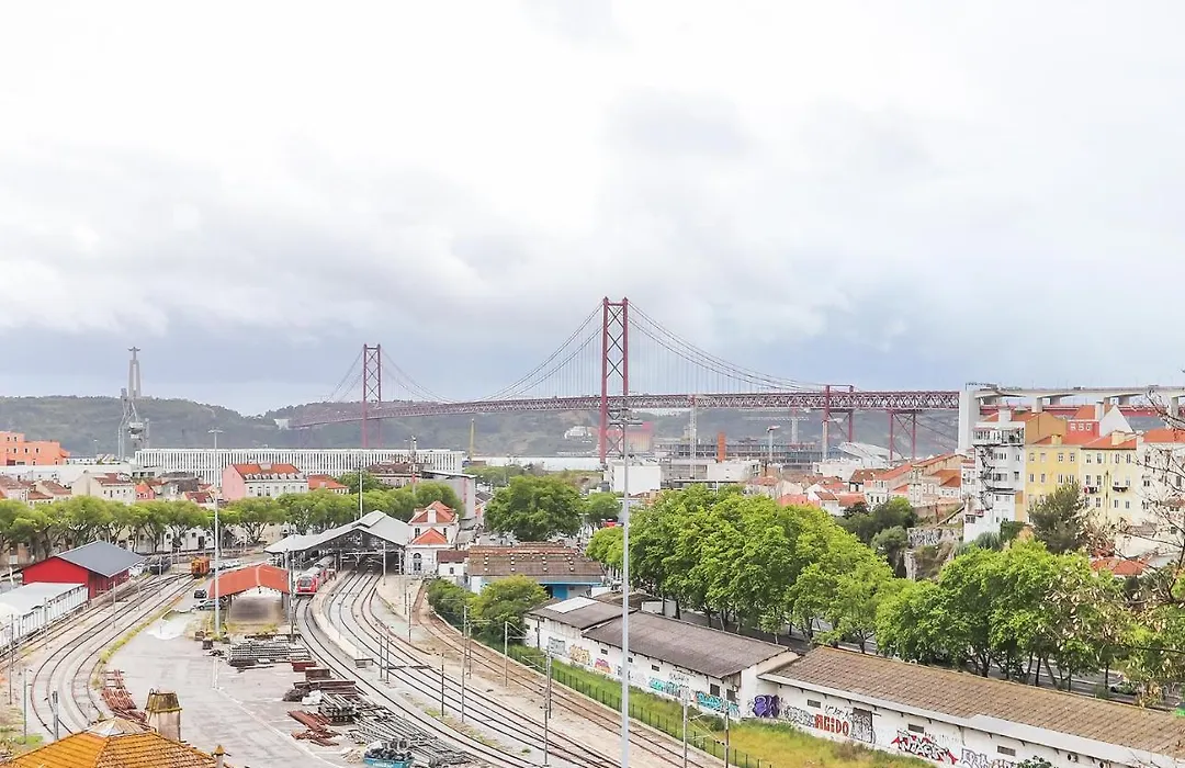 Vita Portucale ! Stylish Apartment Campo Ourique-1