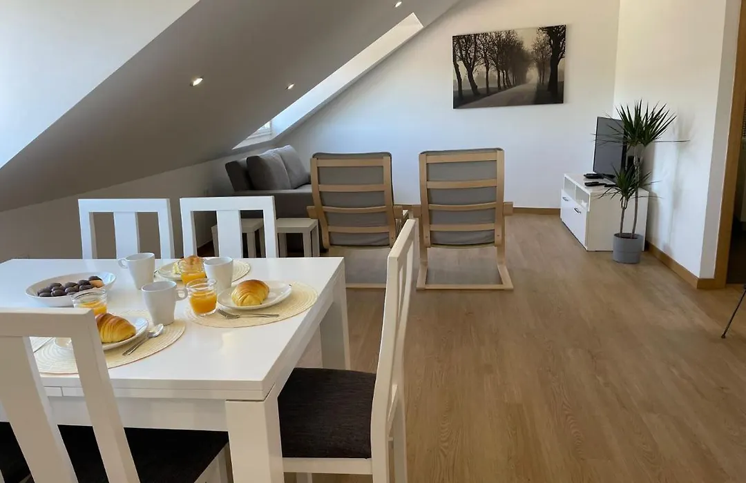 Vita Portucale ! Stylish Apartment Campo Ourique-1